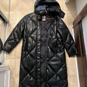 Abercrombie & Fitch - Vegan Leather Puff Coat